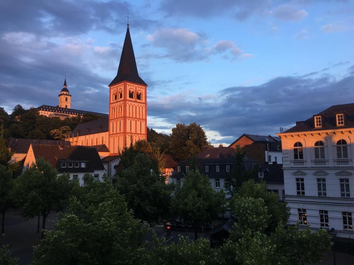 Hotel Kaspar Garni ジークブルク エクステリア 写真