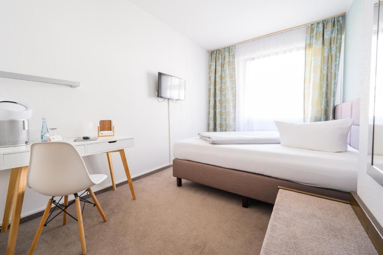 Hotel Kaspar Garni ジークブルク エクステリア 写真