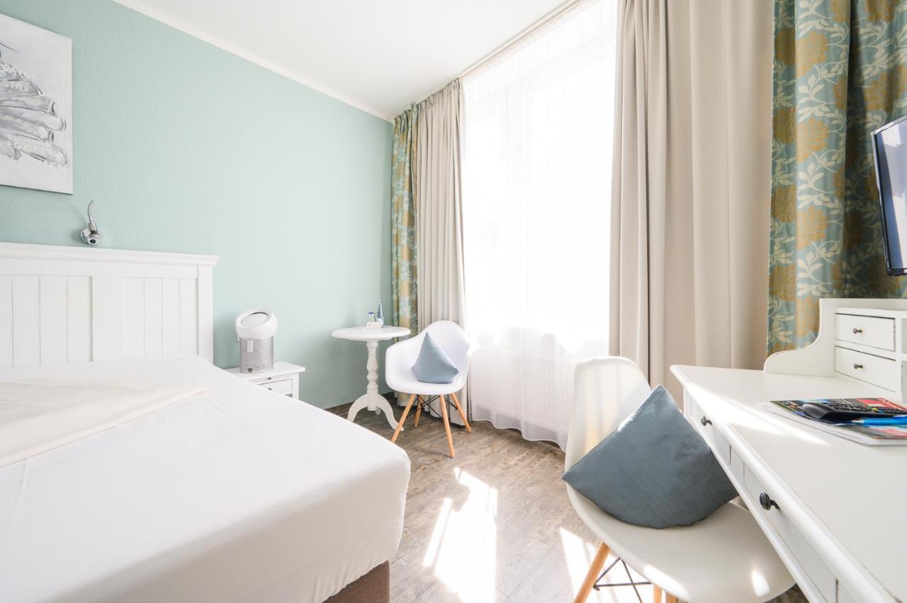 Hotel Kaspar Garni ジークブルク エクステリア 写真
