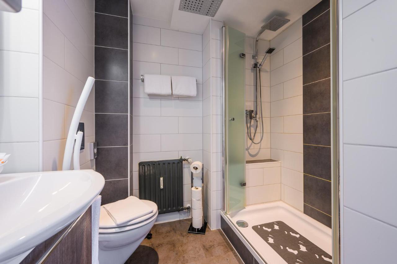 Hotel Kaspar Garni ジークブルク エクステリア 写真
