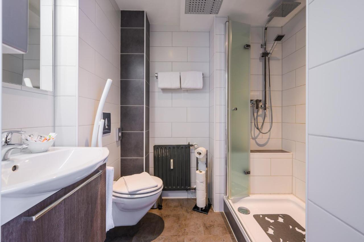 Hotel Kaspar Garni ジークブルク エクステリア 写真